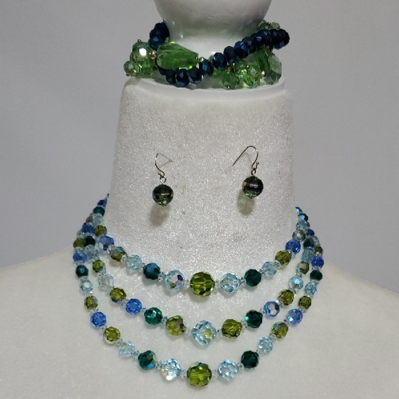 Vintage Jewelry - Vintage Blue and Green Multi-Strand Necklace Set